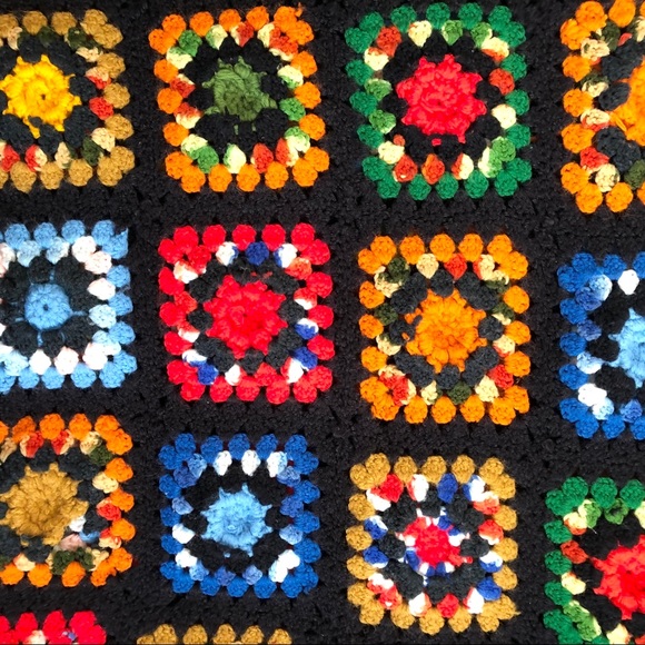 Vintage crochet granny square afghan blanket - Picture 2 of 8